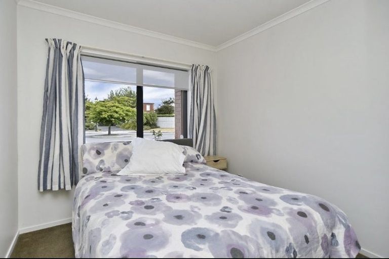 Photo of property in 6 Hampstead Close, Rangiora, 7400
