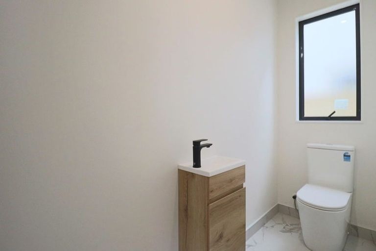 Photo of property in 13 John Gray Street, Papakura, 2110