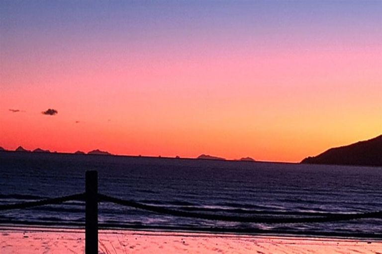 Photo of property in Ocean Apartments, 44-46 Marine Parade, Paraparaumu Beach, Paraparaumu, 5032