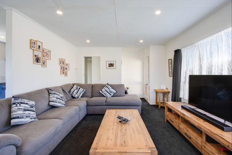 Photo of property in 10 Glamorgan Avenue, Tamatea, Napier, 4112