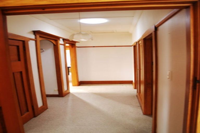 Photo of property in 297 The Parade, Island Bay, Wellington, 6023