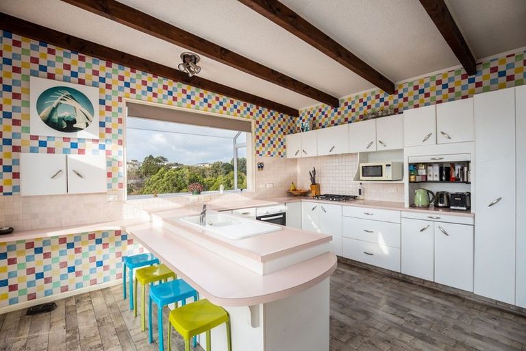 Photo of property in 3a Montana Place, Merrilands, New Plymouth, 4312