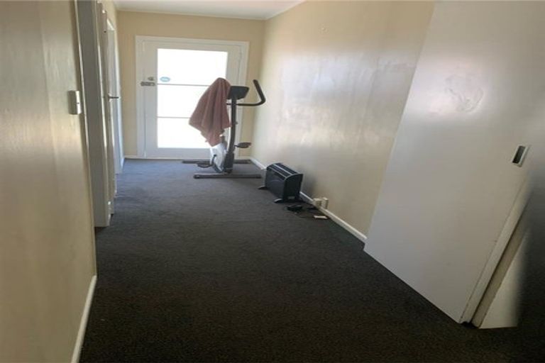 Photo of property in 12 Ruahine Street, Paraparaumu, 5032