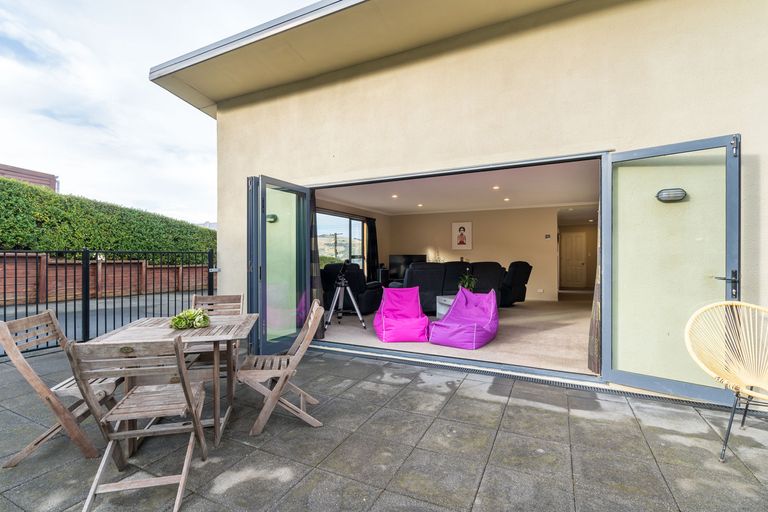 Photo of property in 5 Monowai Road, Ravensbourne, Dunedin, 9022
