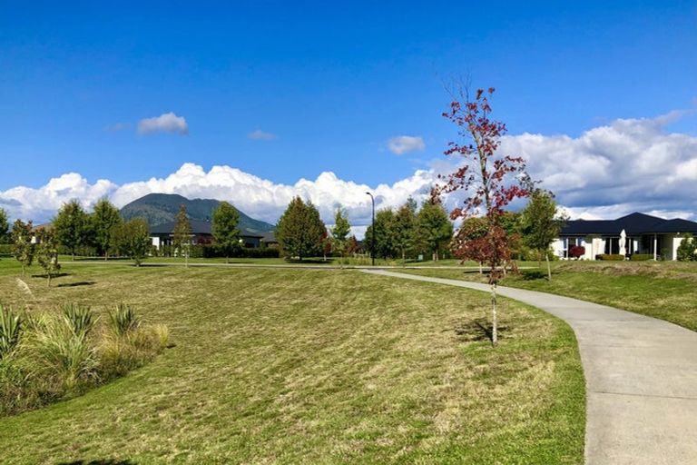 Photo of property in 14 Maison Way, Rangatira Park, Taupo, 3330