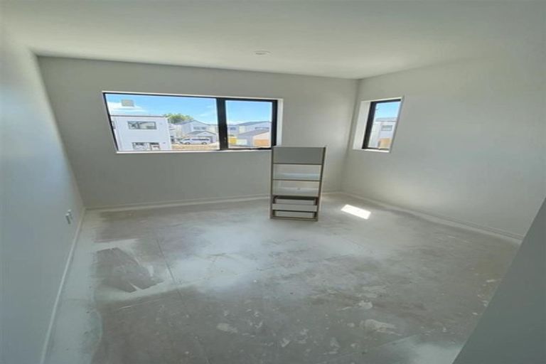 Photo of property in 26 Kairakau Street, Papakura, 2110