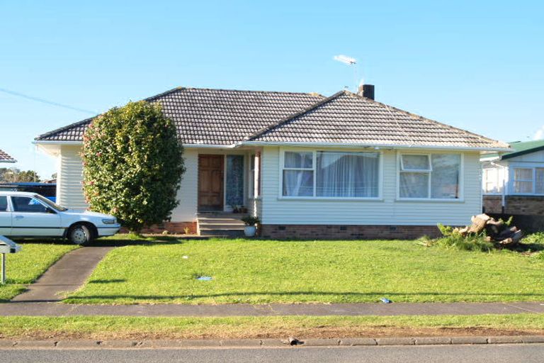 Photo of property in 9 Halswell Street, Mangere East, Auckland, 2024