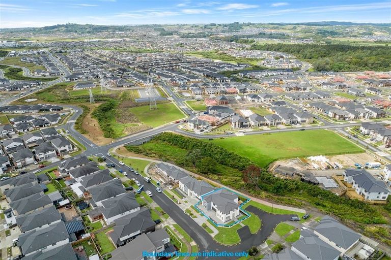 Photo of property in 15 Drumconnell Drive, Flat Bush, Auckland, 2019