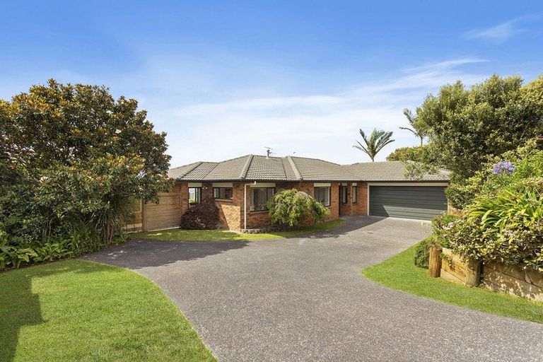 Photo of property in 59 Grovenor Drive, Orewa, 0931