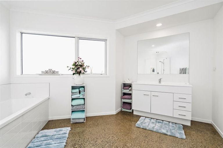 Photo of property in 8 Heartstone Place, Te Kamo, Kamo, 0185