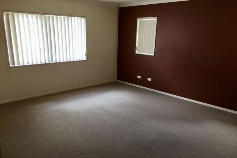 Photo of property in 1 Kestev Drive, Flat Bush, Auckland, 2016