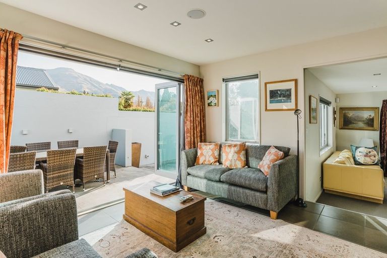 Photo of property in 15 Jessies Crescent, Wanaka, 9305