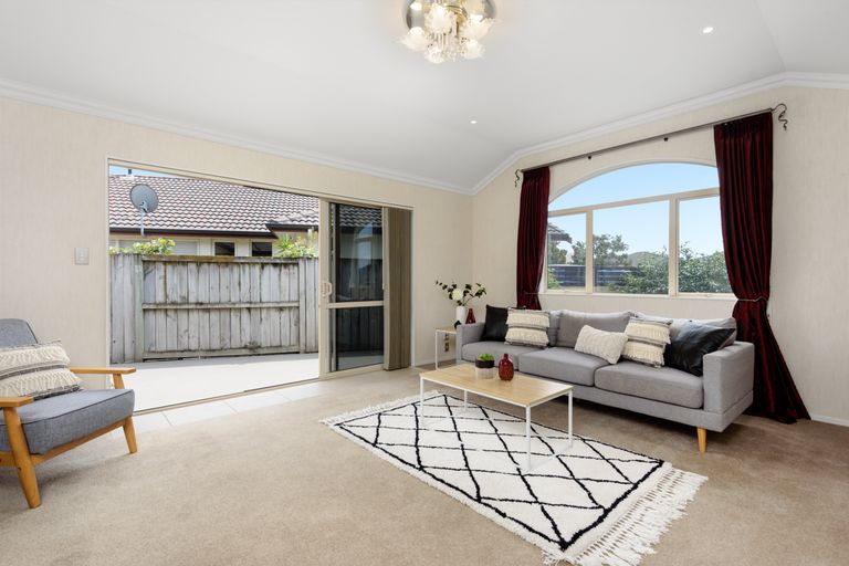 Photo of property in 19 Popata Close, Papamoa Beach, Papamoa, 3118