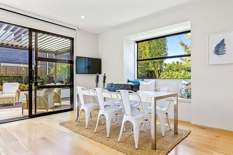 Photo of property in 74 Winchester Street, Merivale, Christchurch, 8014