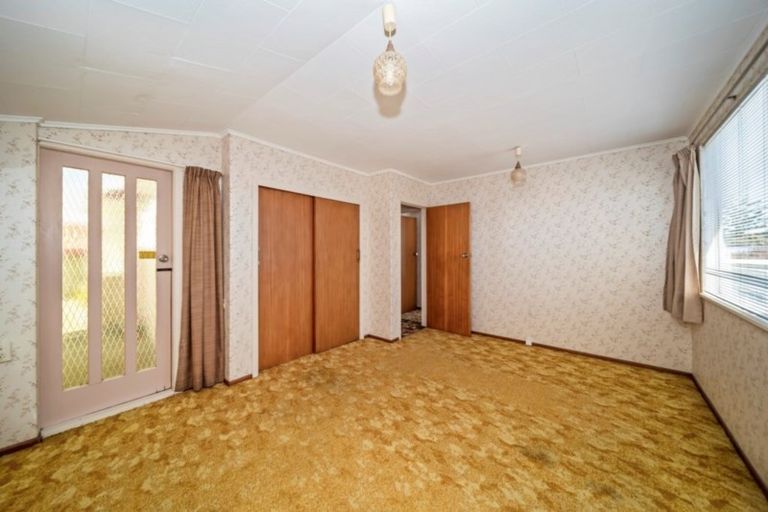 Photo of property in 14 Huatoki Street, Vogeltown, New Plymouth, 4310