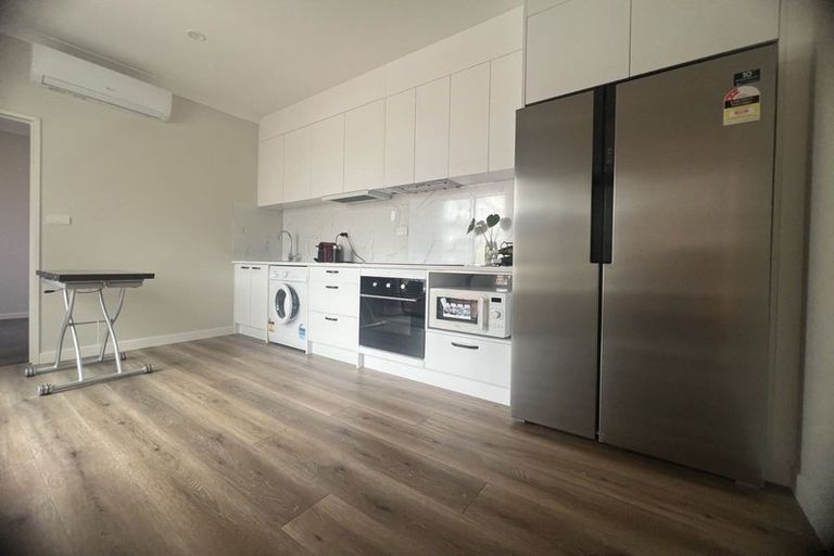 Photo of property in 2 Lavey Road, Flat Bush, Auckland, 2019
