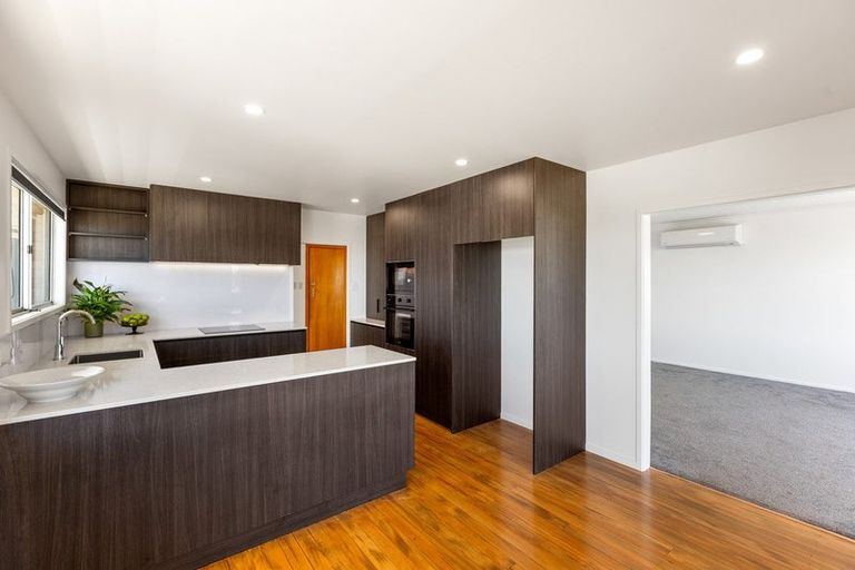 Photo of property in 148 Molesworth Street, New Plymouth, 4312