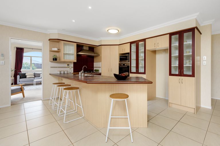 Photo of property in 19 Popata Close, Papamoa Beach, Papamoa, 3118