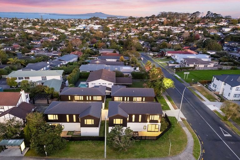 Photo of property in 1a Maxwelton Drive, Mairangi Bay, Auckland, 0630