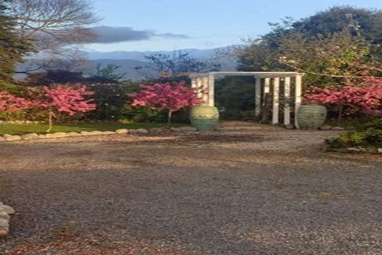 Photo of property in 145 Kemptons Line, Greytown, 5794