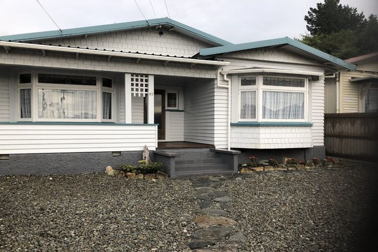 Photo of property in 97 Alexander Street, Greymouth, 7805