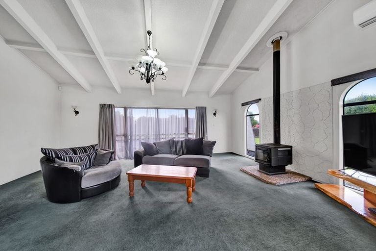 Photo of property in 301 Waihi Road, Hawera, 4673