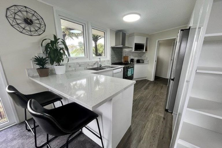 Photo of property in 3 Greenwich Grove, Stokes Valley, Lower Hutt, 5019