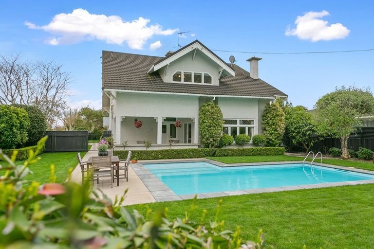 Photo of property in 96 Hall Street, Cambridge, 3434