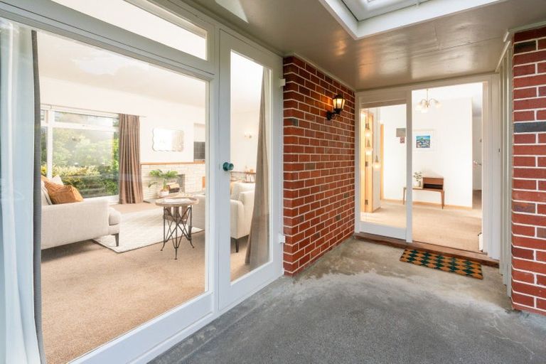 Photo of property in 72 Severn Street, Island Bay, Wellington, 6023