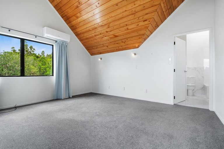 Photo of property in 429 Kiwitahi Road, Helensville, 0875