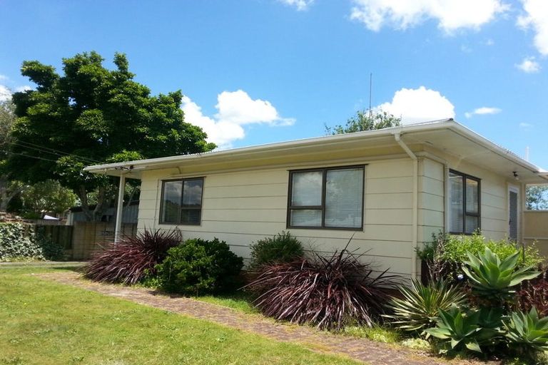 Photo of property in 1/39 Kelvin Road, Papakura, 2110