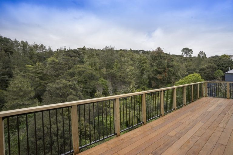Photo of property in 33 Homewood Place, Chatswood, Auckland, 0626