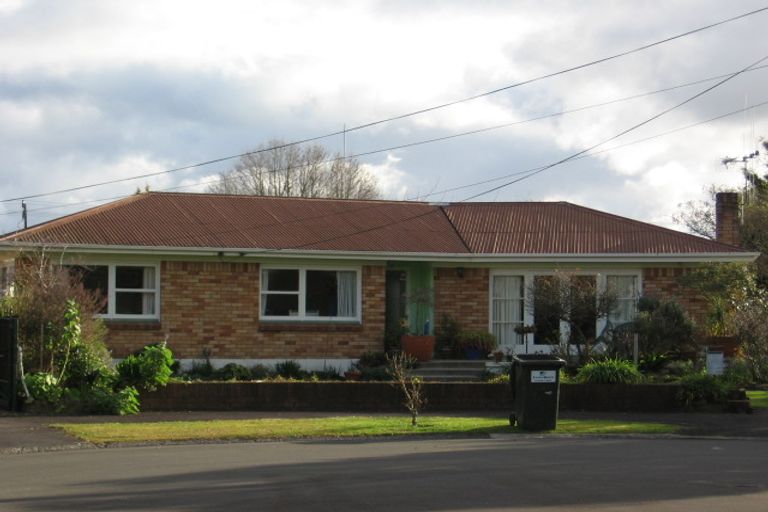 Photo of property in 5 Denver Place, Hamilton East, Hamilton, 3216