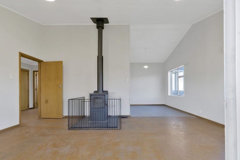 Photo of property in 28 Clarence Street, Waiau, 7332