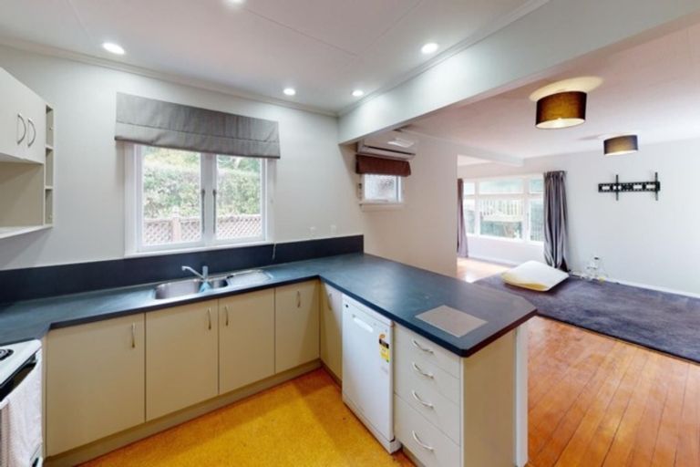 Photo of property in 118 Pahiatua Street, Hokowhitu, Palmerston North, 4410