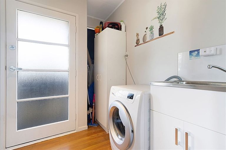 Photo of property in 63a Harrington Road, Henderson, Auckland, 0610