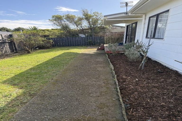 Photo of property in 1/20 Mandeville Crescent, Grenada Village, Wellington, 6037