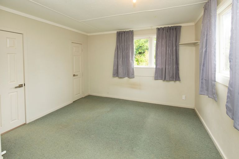 Photo of property in 11 Kauri Road, Stanmore Bay, Whangaparaoa, 0932