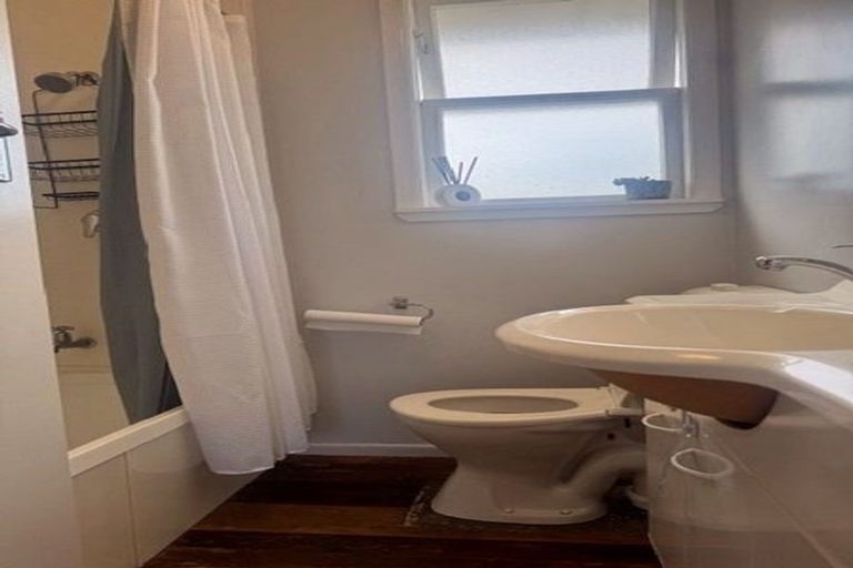 Photo of property in 2/904 Victoria Street, Parkvale, Hastings, 4122