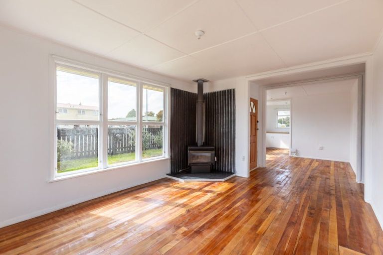 Photo of property in 31 James Street, Dannevirke, 4930