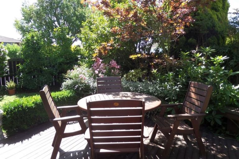 Photo of property in 2/35 Solway Avenue, Ilam, Christchurch, 8041