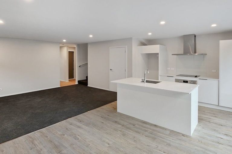 Photo of property in 5 Bathurst Street, Silverstream, Upper Hutt, 5019