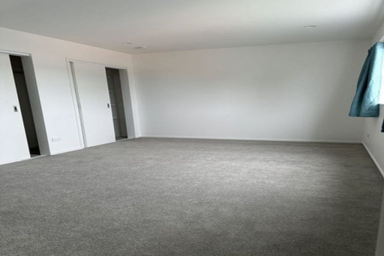 Photo of property in 113e Sycamore Drive, Sunnynook, Auckland, 0620