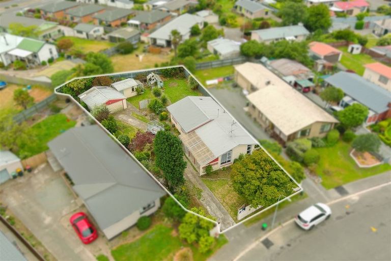Photo of property in 35 Bermuda Drive, Hornby, Christchurch, 8042