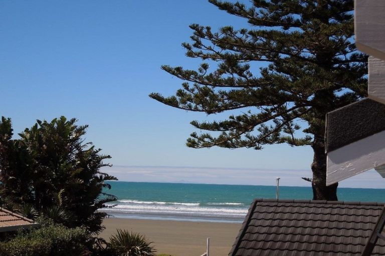 Photo of property in 11 Noel Avenue, Orewa, 0931