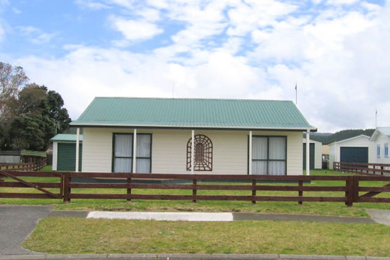 Photo of property in 113 Mark Street, Whangamata, 3620