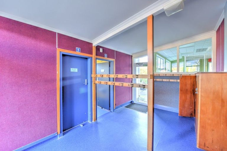 Photo of property in 22 Glenham School Road, Glenham, Wyndham, 9891