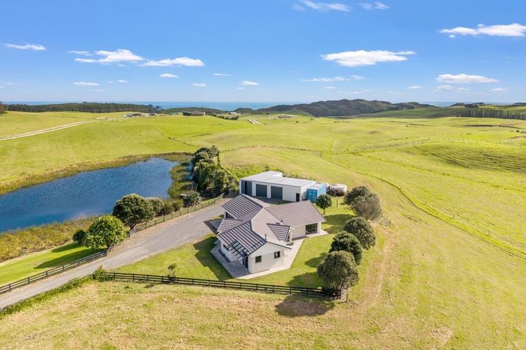 Photo of property in 1200 Redhill Road, Te Kopuru, Dargaville, 0371