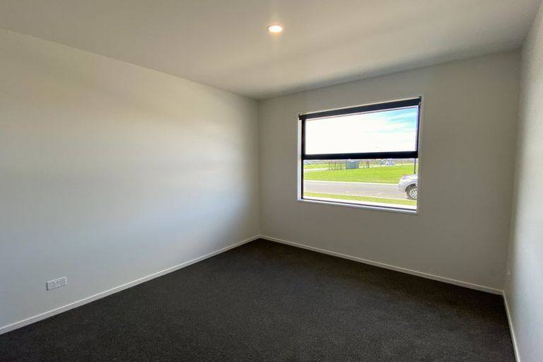 Photo of property in 14 Busby Way, Rolleston, 7614
