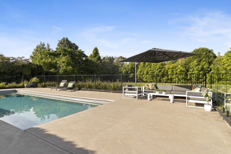 Photo of property in 180 Mcnicol Road, Clevedon, Papakura, 2585